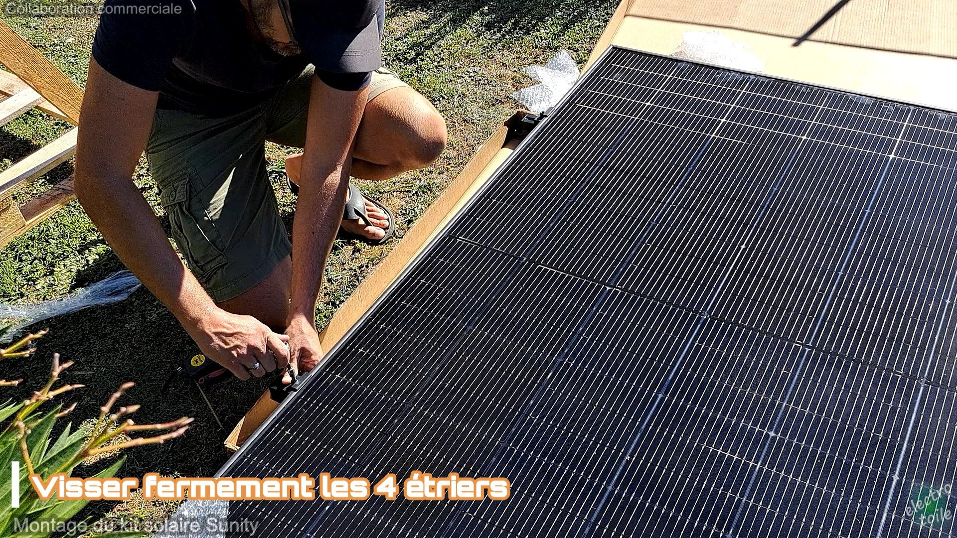 visser fermement les étriers pour maintenir le panneau solaire