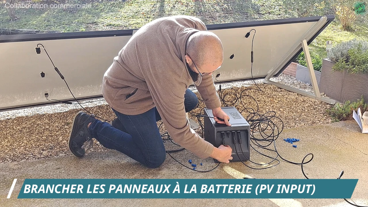branchement des panneaux solaires avec la batterie Solarbank