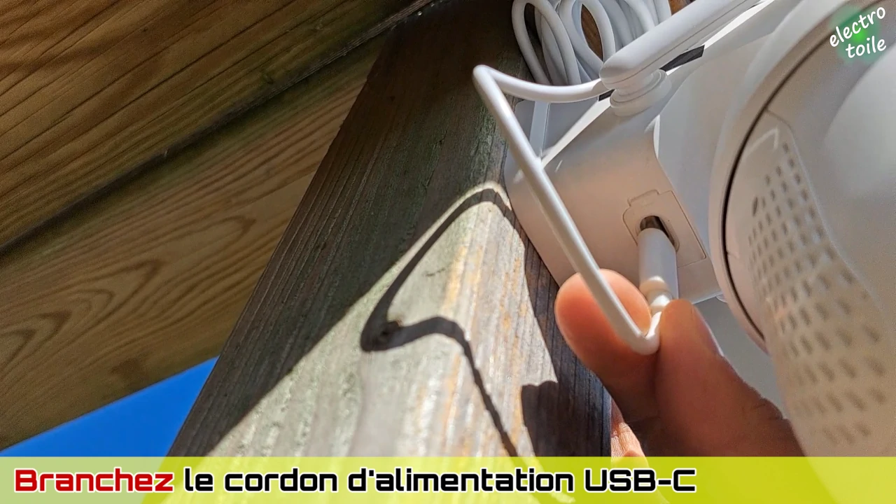 alimentation solaire de la caméra