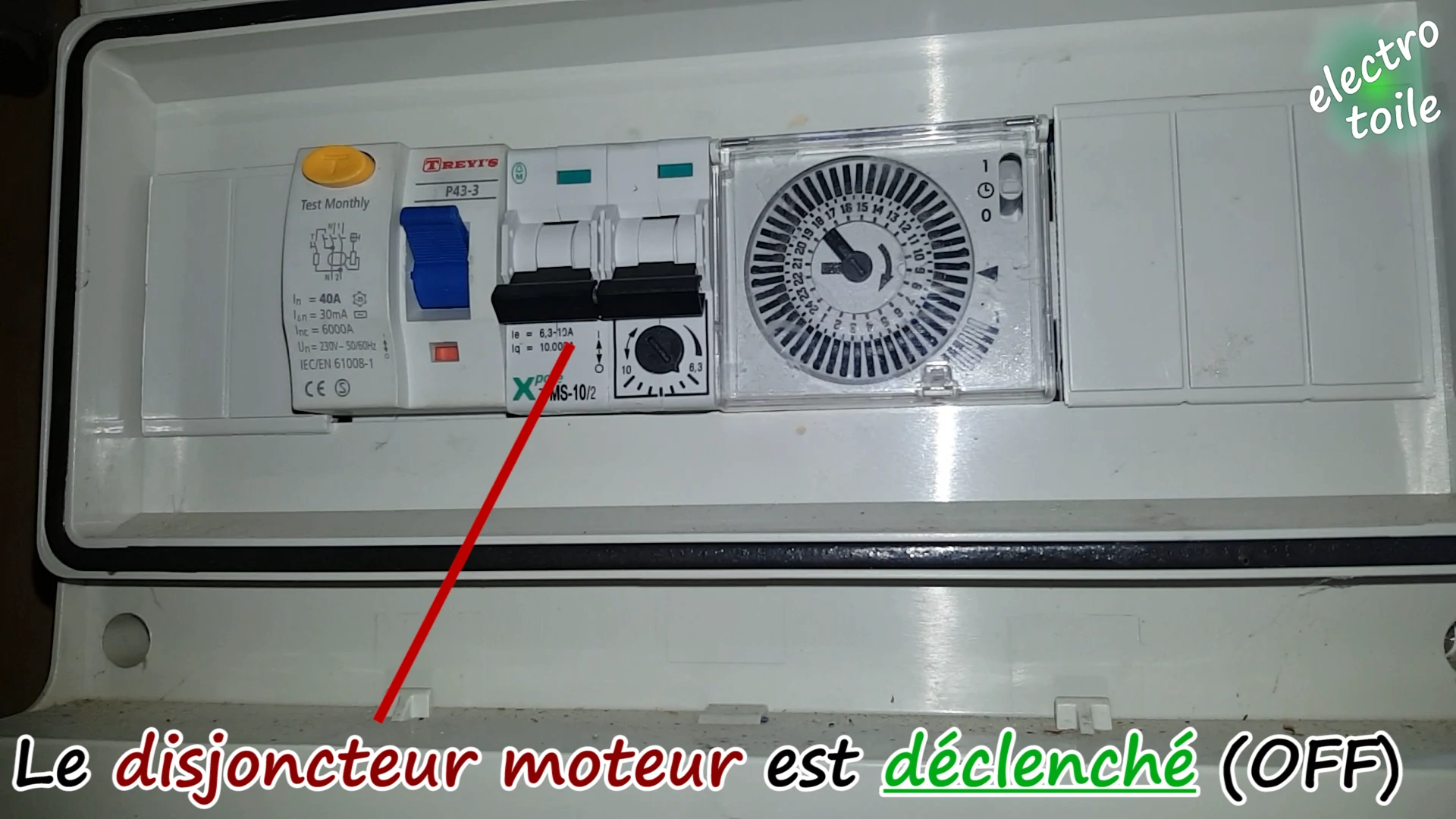 le disjoncteur moteur de la pompe de filtration est ouvert