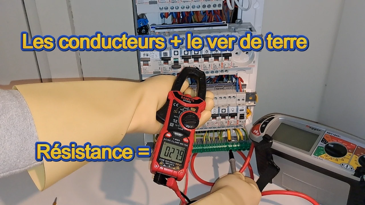 mesure de la résistance d'un ver de terre sur un circuit prise