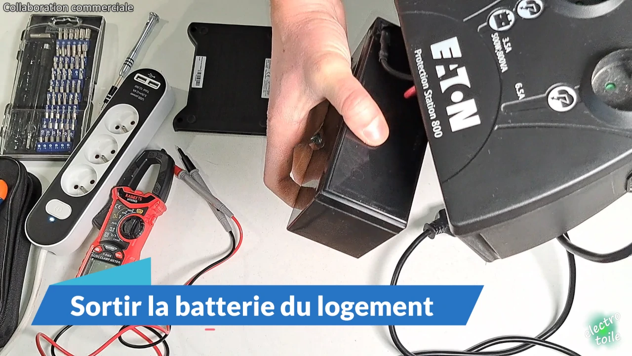 sortir la batterie défectueuse de l'onduleur