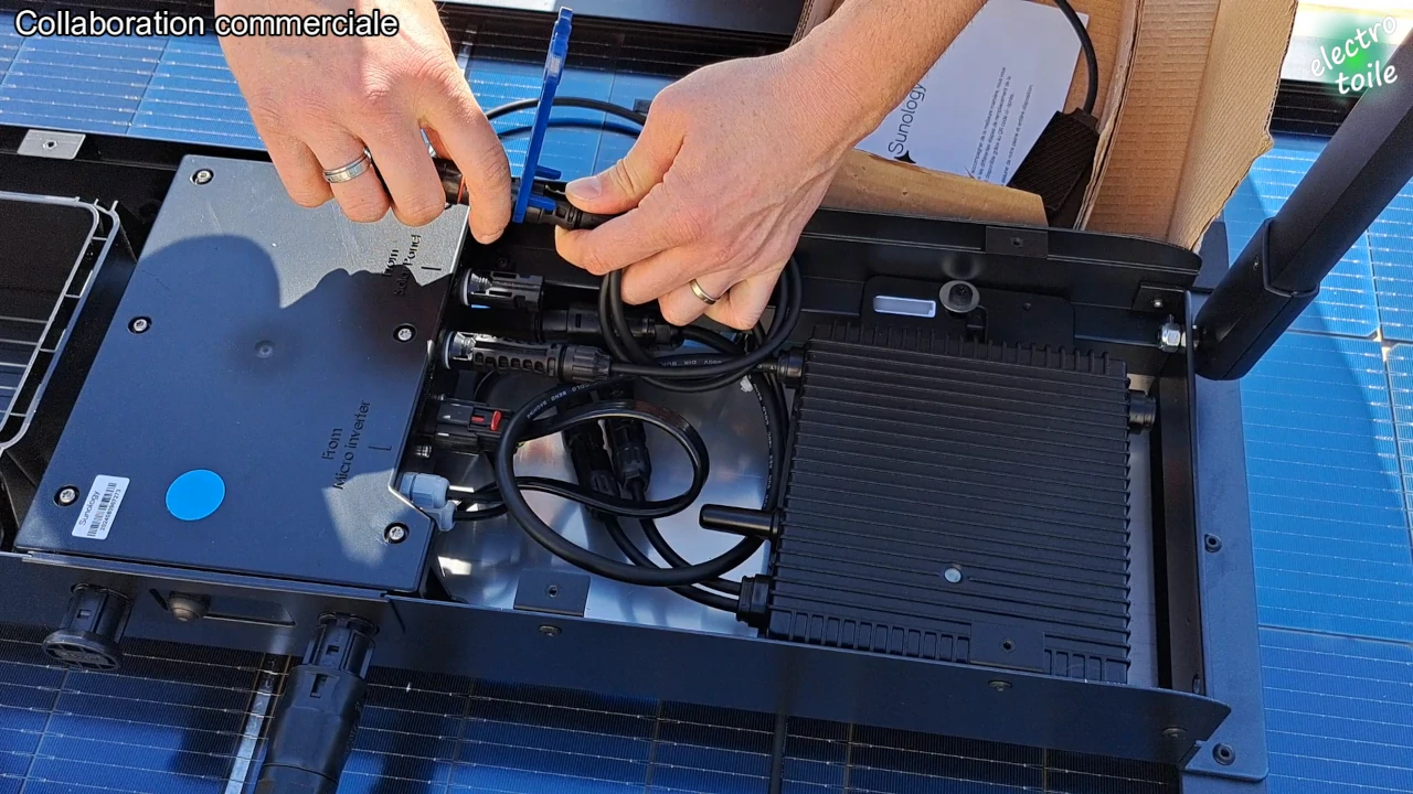 deconnecter les prises MC4 sur la station solaire sunology play max